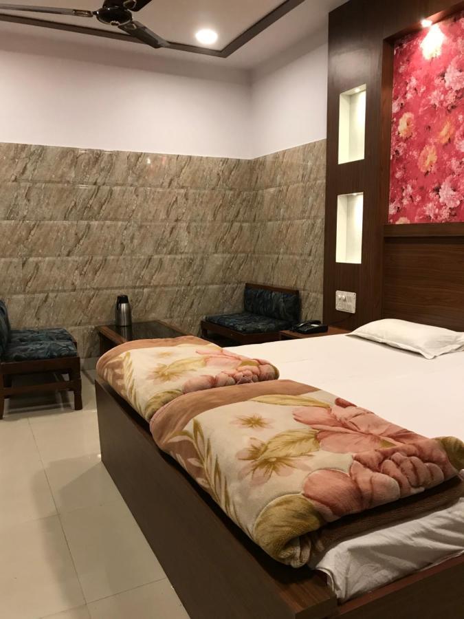 Hotel Natraj Bulandshahr Exterior foto
