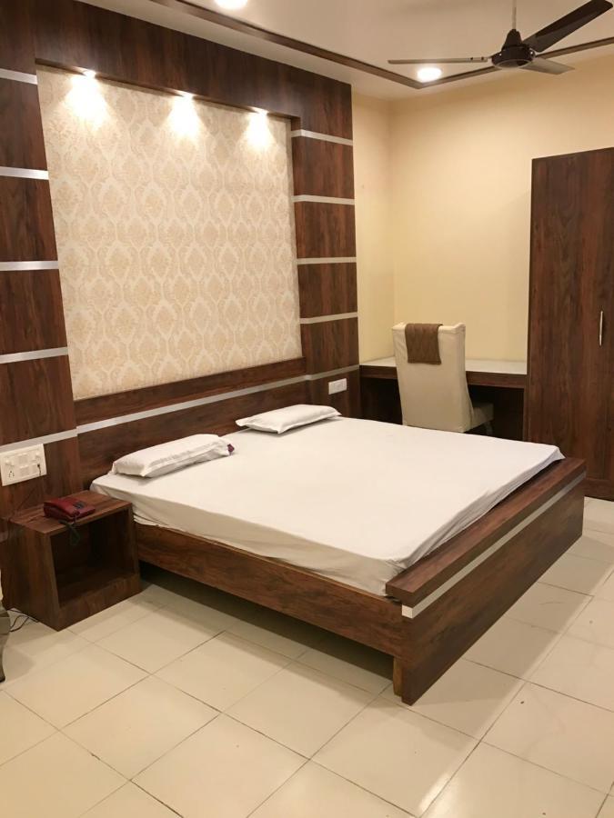 Hotel Natraj Bulandshahr Exterior foto