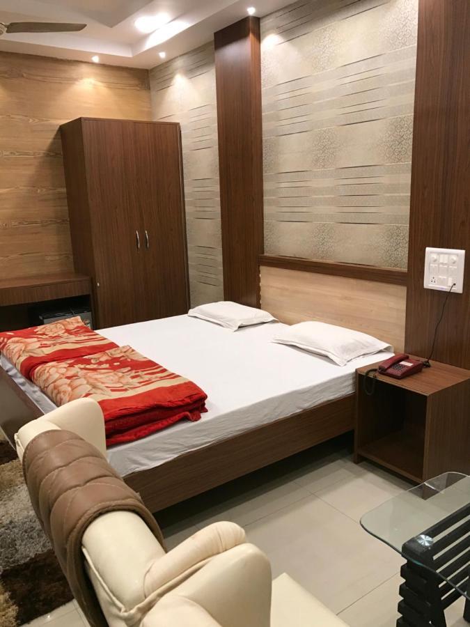 Hotel Natraj Bulandshahr Exterior foto